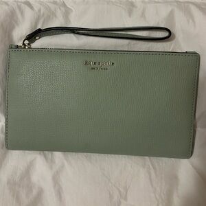 Kate Spade Wristlet Wallet Large Green Zipper Seafoam Mint Spencer Continental